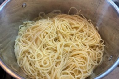 Теперь даже дешёвые макароны получаются вкуснейшими: 0,5 ч.л. в воду — секрет итальянских поваров фото автора