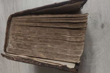 За раритетные книги просят несколько млн рублей Скриншот с платформы объявлений