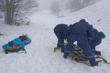 Туристки пострадали во время катания на ватрушках ГУ МЧС России по Крыму