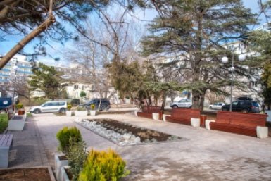 Локацию возле ТЮЗа привели в порядок Правительство Севастополя