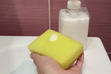 Одноразовые губки для посуды сменила другой вещицей: не воняет, служит дольше, моет лучше ИА SevastopolMedia.ru