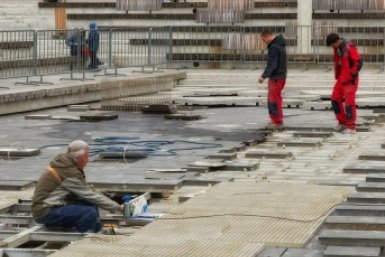 Фонтаны готовят к новому сезону Соцсети Я. Павленко