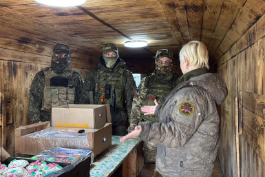 Бойцам передали подарки к Пасхе Народный фронт Крыма