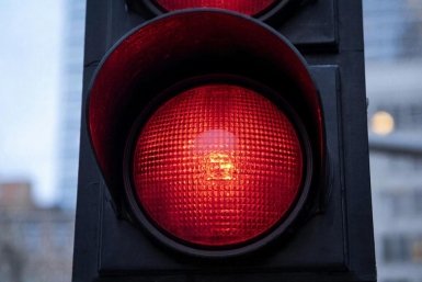 Проехал на красный - готовься платить: какие штрафы ждут водителей в 2026 году