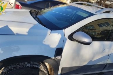 Приставам пришлось арестовать автомобиль ГУФССП по Крыму и Севастополю