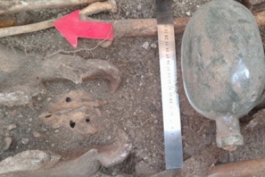 В Крыму в районе Ак-Монайских каменоломен обнаружили останки красноармейца