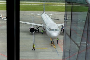 Еще один запрет хотят ввести в самолетах - пассажиры в гневе