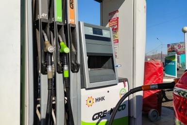 100 рублей за литр? Водители в ярости: названа причина рекордного роста цен на бензин на юге России