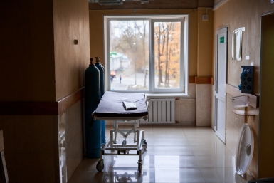 В Симферополе задержали напавшую на врача пациентку
