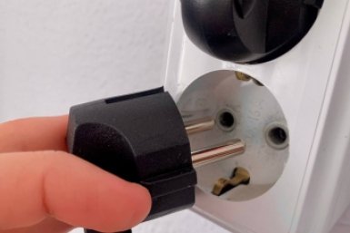 В Крыму бизнесмен добился подключения к электросетям с помощью прокуратуры