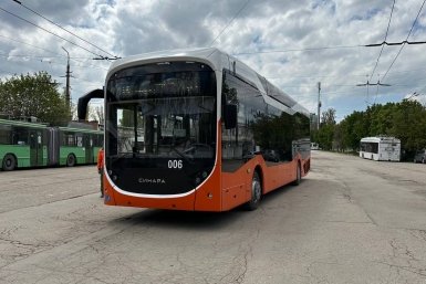 В Симферополе протестируют новый троллейбус