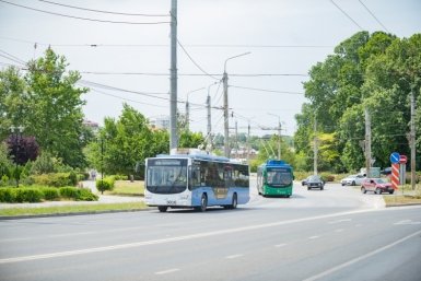 В Севастополе увеличили число рейсов и изменили некоторые маршруты транспорта