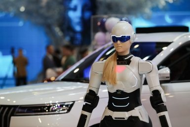 С волосами, в платьях и деловых костюмах: роботы с ПМЭФ-2026 покорили пользователей соцсетей Пресс-служба Росконгресса