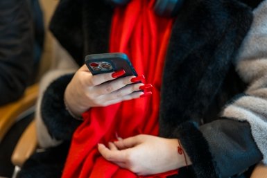 На устройства Apple не приходят уведомления от MAX после удаления из App Store