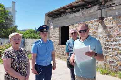 В Крыму прокуратура начала проверку после жалоб жителей Евпатории на заброшку