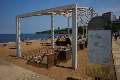Телефон и деньги с пляжа "не умыкнут", хоть на весь день оставь: хитрый лайфхак для туристов — как облапошить воришку
