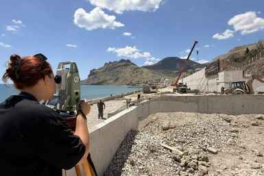В Крыму реконструкция набережной в Коктебеле движется к финалу