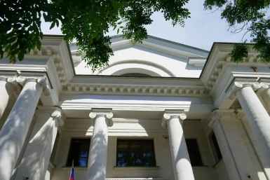 Севастопольцы высказали мнение о новом названии кинотеатра "Украина"