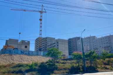 В Крыму в 2026 году стали строить меньше жилья, а в Севастополе - больше