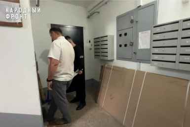 В многоэтажке Симферополя лифт заменят раньше срока после обращения к президенту