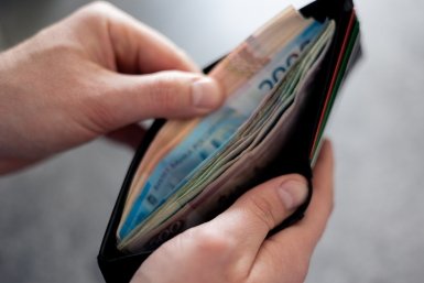 Как влияет семейная выплата на получение других пособий в Крыму