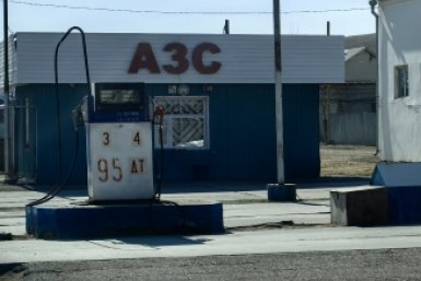 На 85 АЗС Крыма 15 сентября поступили 342 тонны топлива