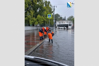 В Севастополе устранение последствий непогоды контролирует прокуратура