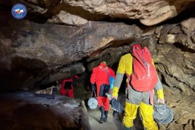 Как спасали людей из Красной пещеры в Крыму
