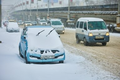 Урал засыпало снегом: синоптики сказали, кого накроет следующим