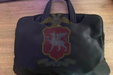 В Симферополе мать украла сумку, а дочь вернула вещи и документы владельцу