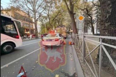В Симферополе ребенок попал под колеса троллейбуса с пассажирами