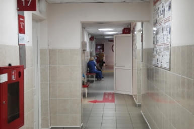 В Севастополе женщину оштрафовали за оскорбление заведующей поликлиникой