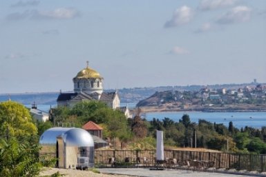 "Херсонес Таврический" привез коллекцию мецената Арона Гидалевича в Симферополь
