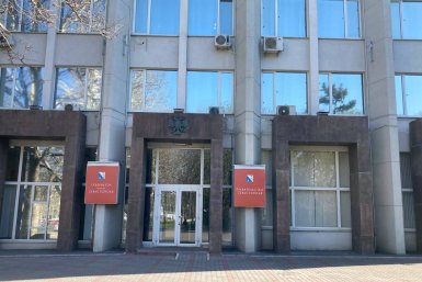 Выговор за мусорный коллапс объявил своему заместителю губернатор Севастополя