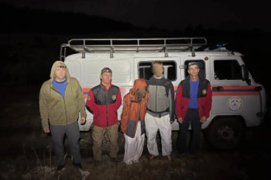 В Крыму спасли двух туристов, потерявшихся в горах в темноте