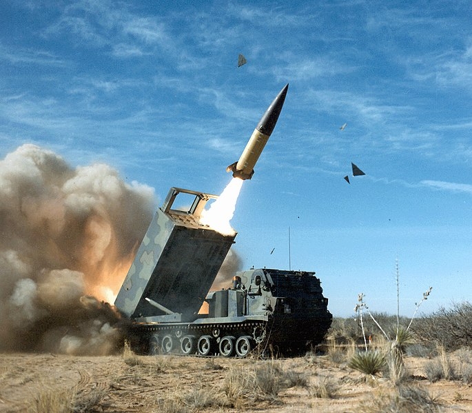 Работа ATACMS wikipedia.org, sill-www.army.mil