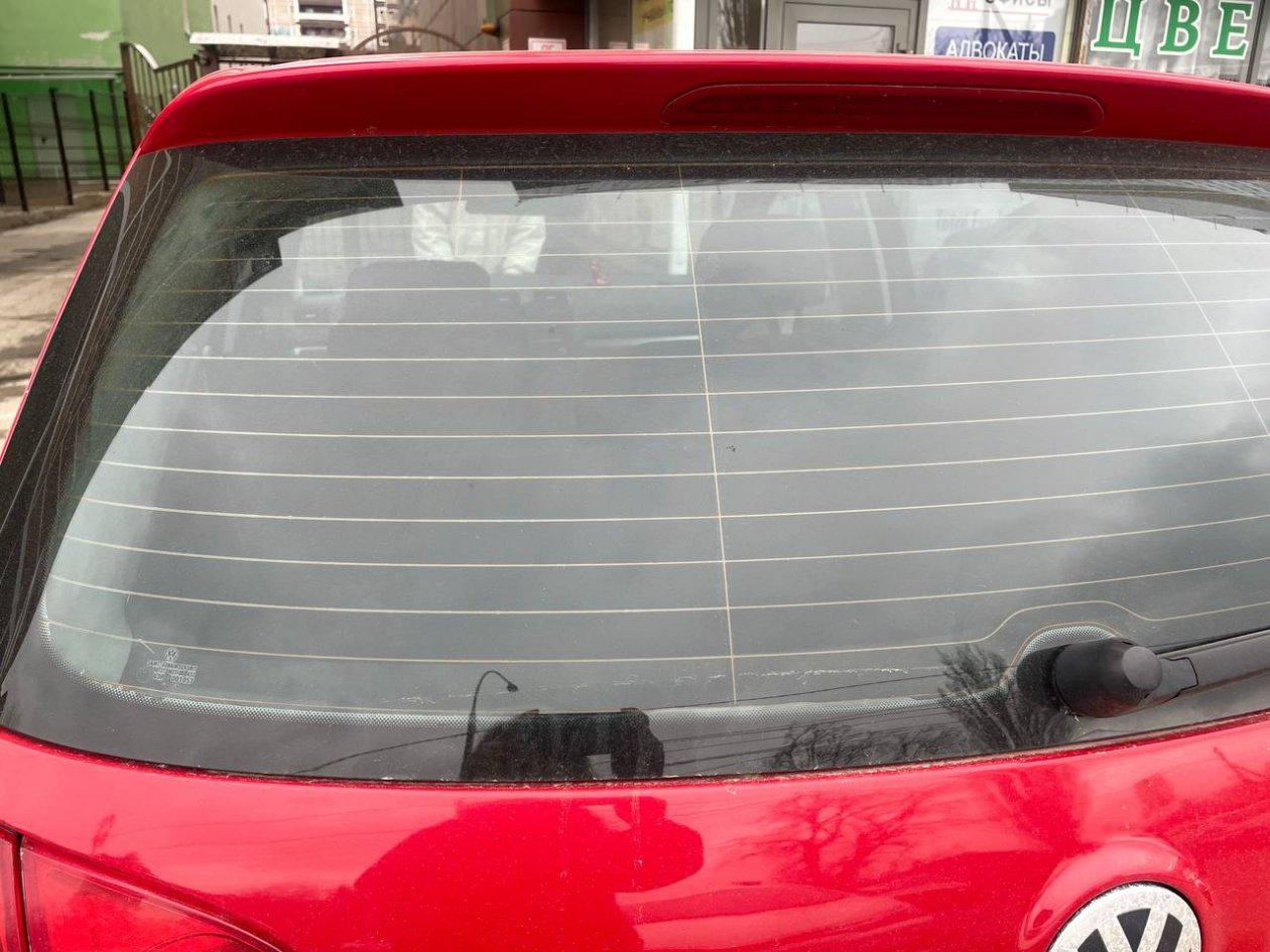 Один носок - и стекло сияет: забытая хитрость водителей СССР - идеально на начало весны ИА SevastopolMedia