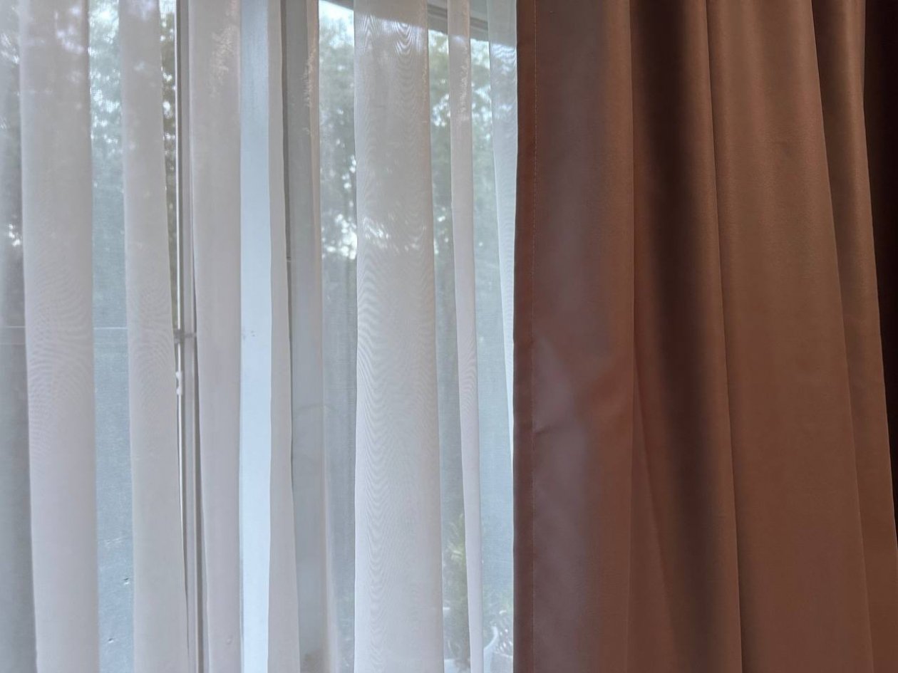 Тюль и шторы сразу гладкие: всего 1 трюк с кондиционером - эффект отпаривателя ИА SevastopolMedia