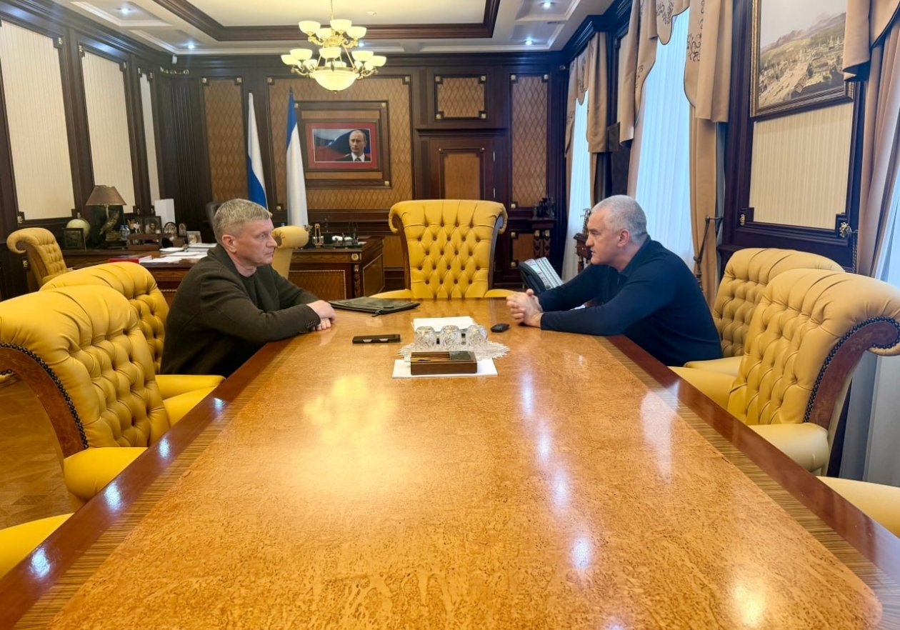 Глава Крыма пообщался с Александром Юрьевым Соцсети С. Аксенова