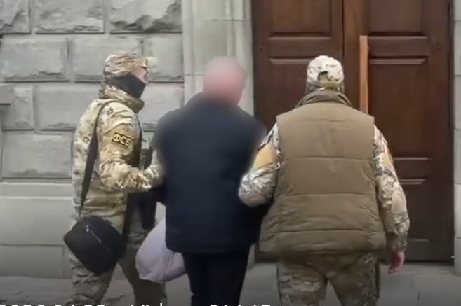 Севастопольца задержали за мошенничество в отношении участника СВО