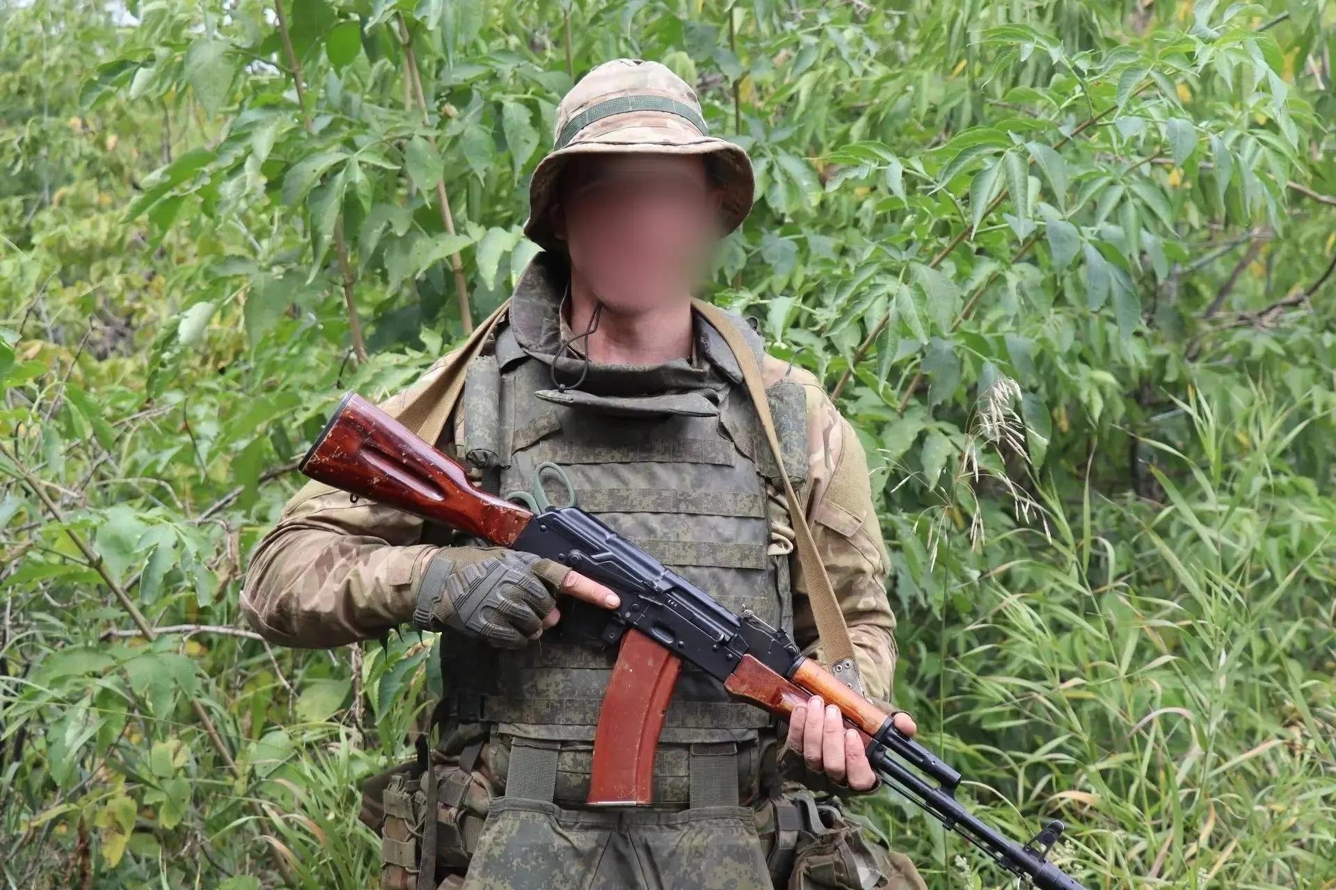 Ни в огне не горит, ни в воде не тонет: &quotОмон&quot эвакуировал товарищей с поля боя Филипп Харченко 